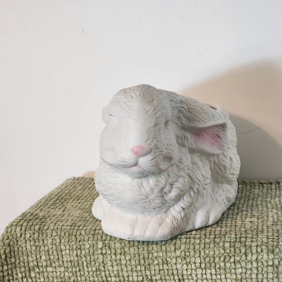 Vintage 1987 FTDA Taiwan White Bunny Rabbit Planter Figurine Easter Cottagecore - Picture 8 of 9